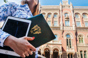 Президент все еще не выбрал кандидата на пост главы НБУ