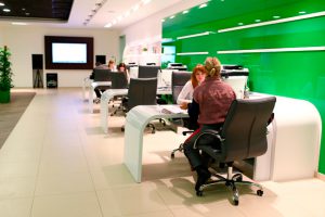 Украинские банки стремительно сокращают количество своих отделений