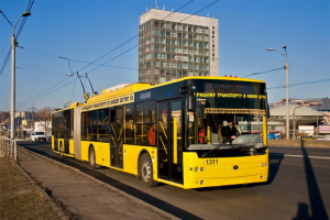 Стало известно, когда в автобусах и метро Киева заработает электронный билет