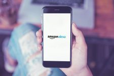 Цифровой помощник Amazon Alexa интегрирован в приложение для Android