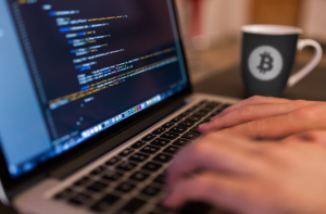 Как стать миллионером: бывший программист обогатился благодаря криптовалютам