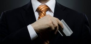 Премиальное обслуживание: обзор VIP-карт украинских госбанков