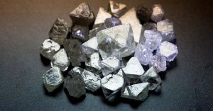 Стартовали первые в мире биржевые торги алмазами