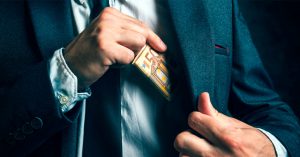 Банкиры-мошенники в Украине остаются безнаказанными