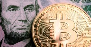 Инвесторы все чаще вкладывают деньги в криптовалюты: в чем причина?