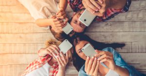 Названы самые популярные смартфоны 2017 года