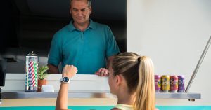 В смарт-часах известного производителя появится функция платежей