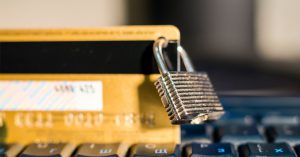 Мошенники украли у украинцев полмиллиона гривен за неполных два месяца