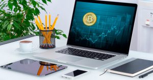 Создан бот, который поможет заработать на скачке курса криптовалют