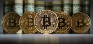 Виртуальные против реальных: почему криптовалюты пока не могут заменить фиатные деньги