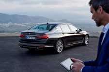 BMW заменит автомобильные ключи мобильным приложением