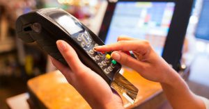 Карточные платежи в Украине выросли на 14%