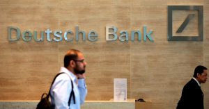 Немецкий Deutsche Bank променяет людей на роботов