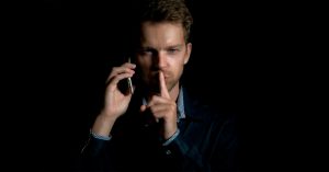 Аферы с банковскими картами: телефонные мошенники придумали новые схемы обмана