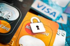 Visa и Mastercard сообщают о 200 тыс взломанных платежных картах