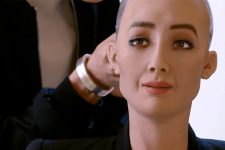 Человекоподобный робот София будет выступать на конференциях