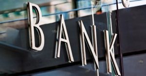 Еще один украинский банк намерен прекратить деятельность