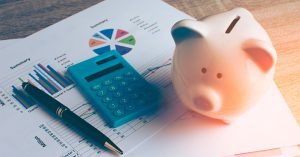 Украинские банки снижают ставки по депозитам и повышают по кредитам