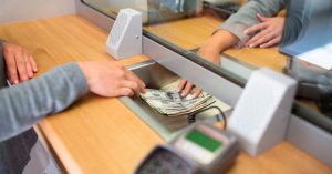 Украинцы активно продают иностранную валюту — НБУ