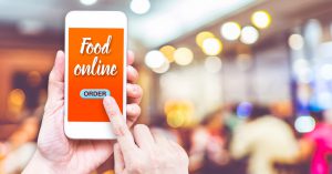 Украинцы все чаще заказывают еду онлайн