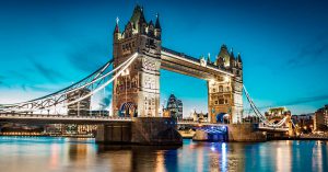 В Британии закрылось две трети банковских отделений