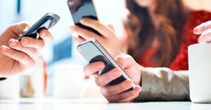 Американцы проводят около 10 часов в год в приложениях магазинов