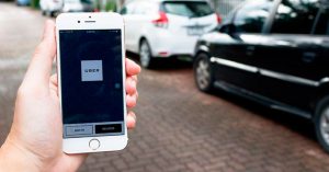 Приложение Uber шпионит за пользователями iPhone
