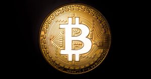 $7450: цена биткоина установила новый рекорд