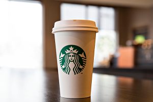 Названы самые переоцененные и недооцененные валюты мира