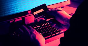 В Киеве разоблачили хакеров, укравших более 10 млн грн из 1,5 тыс банковских карт