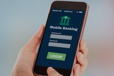 Банк в смартфоне: ТОП-7 мобильных банков в Европе