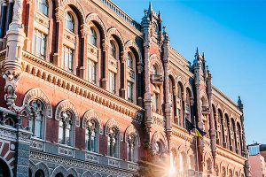 НБУ заменит некоторые банкноты монетами