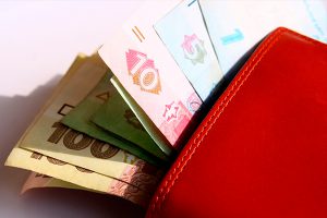 В НБУ рассказали, сколько зарабатывают руководители банков