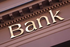 Китайцы переименуют один из украинских банков и введут его в ТОП-10 рынка