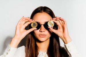 В каком возрасте люди готовы покупать криптовалюты — исследование