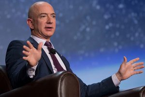 Основатель Amazon стал богатейшим человеком в истории