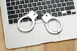 В Украине обнаружен еще один интернет-магазин с поддельными товарами