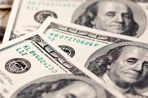 НБУ отозвал лицензии на валютные операции у трех компаний