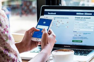 Количество пользователей и прибыль Facebook продолжают расти