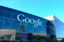 Прибыль материнской компании Google сократилась на треть