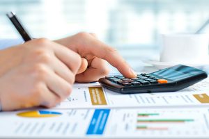 Жизнь в кредит: украинцы все чаще занимают средства у банков