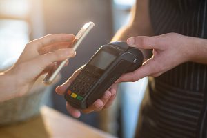 Еще один украинский банк запустил приложение для платежей в одно касание