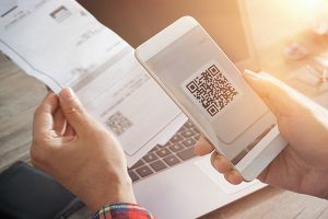 Налоги по QR-коду: жителям Канады предложили новую опцию