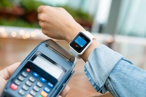 Европейцы хотят платить с помощью смарт-девайсов – Mastercard