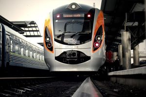 Укрзализныця начала продавать онлайн билеты на региональные поезда