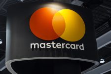 Mastercard оштрафовали за нарушение законодательства