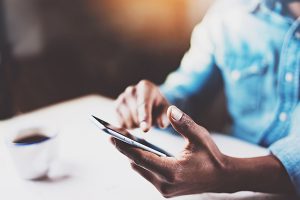 В Африке запустили чат-бота для денежных переводов