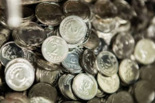 Монеты вместо купюр: НБУ ввел в оборот новые деньги