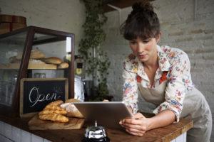 На платежную систему Visa подали жалобу за дополнительные комиссии