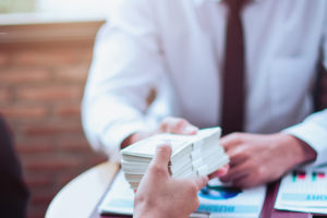 Без штрафов за просрочку: в Украине продлили кредитные каникулы